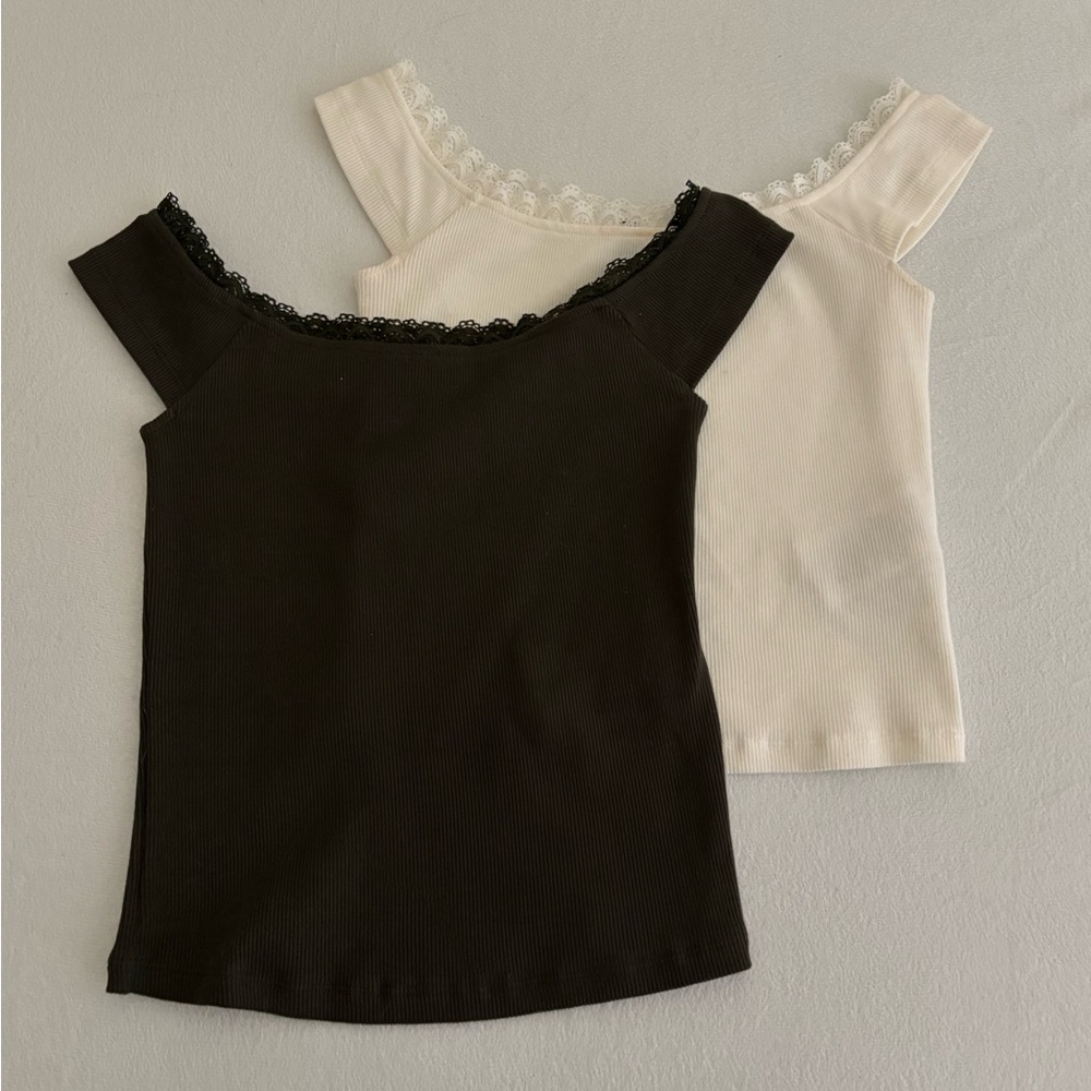 Motel Rocks Chacha Top in Off White Rib Lace & Olive Green Bundle